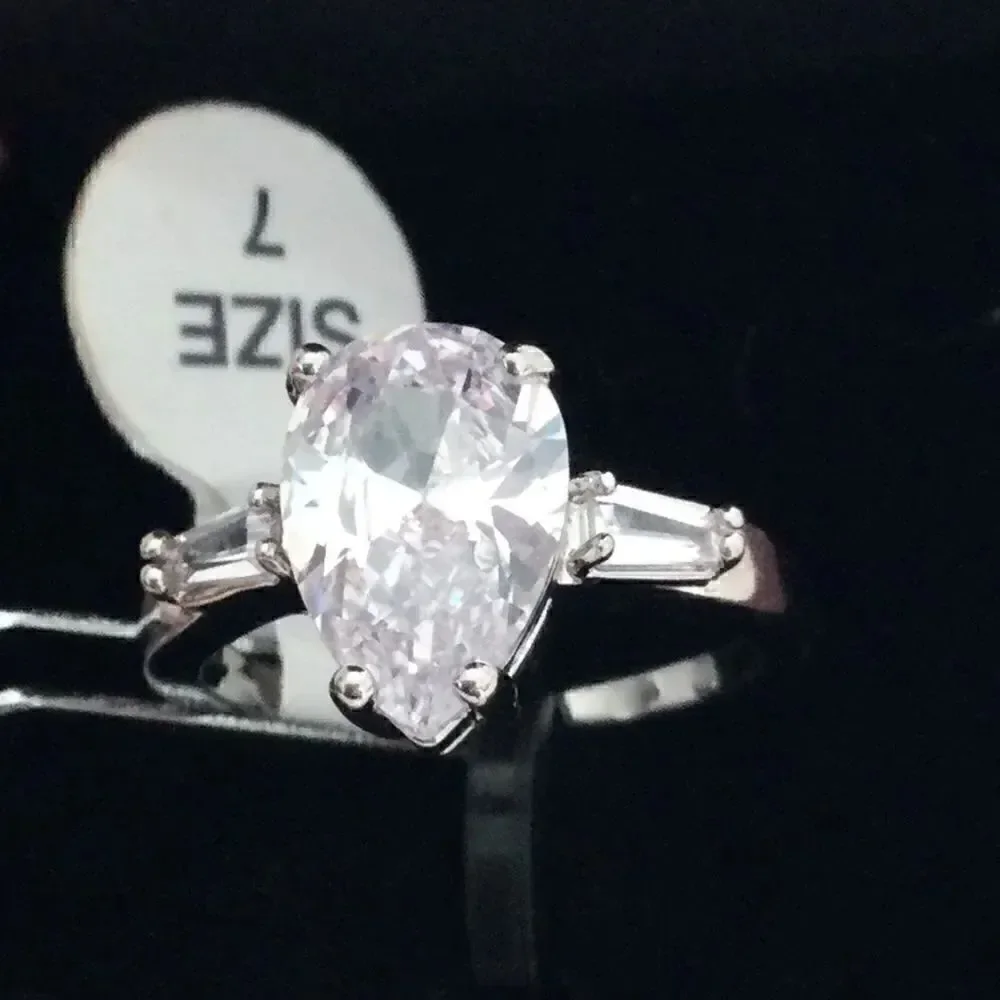 NWT Peermont Sz 7 engagement ring